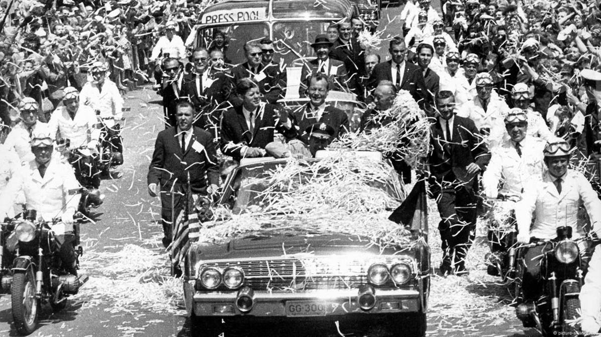 سجلات اغتيال روبرت كينيدي (1968): 10 آلاف صفحة تُنشر للجمهور سجلات اغتيال روبرت كينيدي (1968): 10 آلاف صفحة تُنشر للجمهور