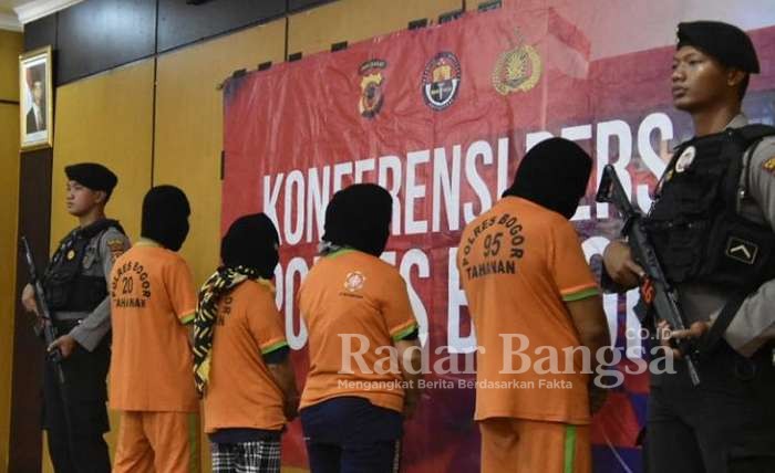 Skandal Kawin Kontrak: Warga Bali Waspada, Properti Terancam Bule. Skandal Kawin Kontrak: Warga Bali Waspada, Properti Terancam Bule.