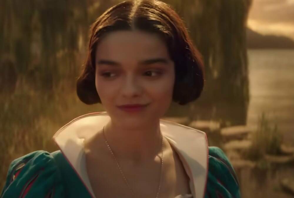 Snow White Remake: How A 1987 Horror Film Foreshadowed Disney's Changes Snow White Remake: How A 1987 Horror Film Foreshadowed Disney's Changes