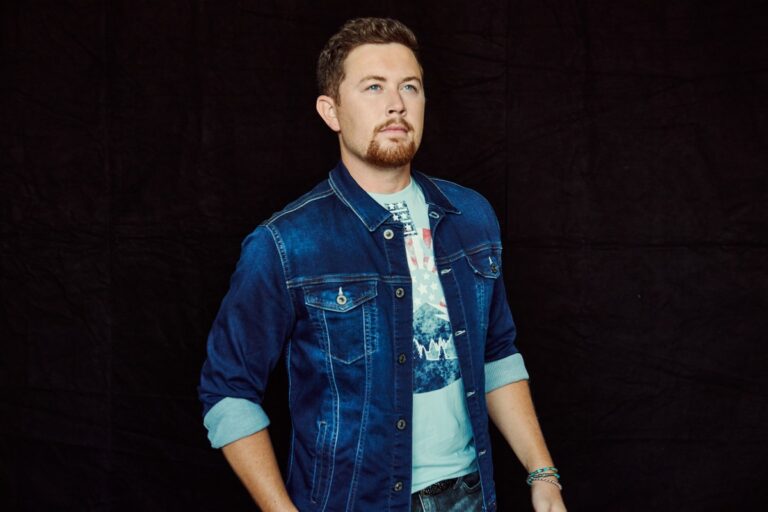 Son's Sweet Tribute: Watch Scotty McCreery's George Strait Moment Son's Sweet Tribute: Watch Scotty McCreery's George Strait Moment