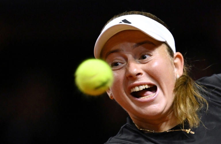Stuttgart Open: Ostapenko Beats Swiatek, Reaches Semifinals Stuttgart Open: Ostapenko Beats Swiatek, Reaches Semifinals