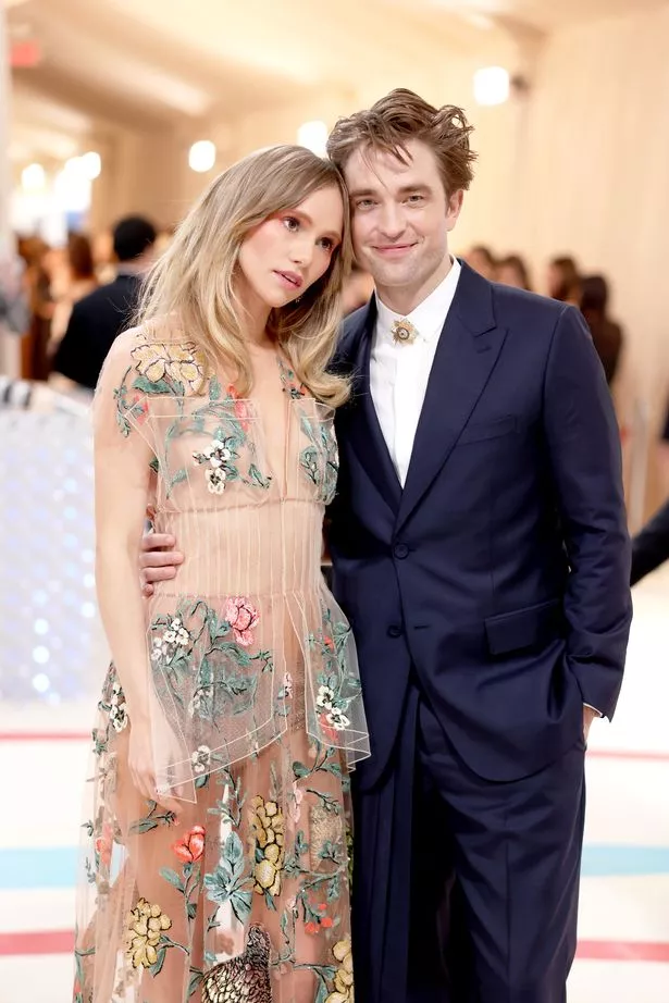 Suki Waterhouse's Met Gala Outfit: A Complete Style Transformation Suki Waterhouse's Met Gala Outfit: A Complete Style Transformation
