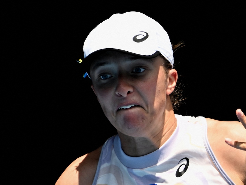 Swiatek Out Of World No. 2 Spot Following Collins Loss In Rome Swiatek Out Of World No. 2 Spot Following Collins Loss In Rome