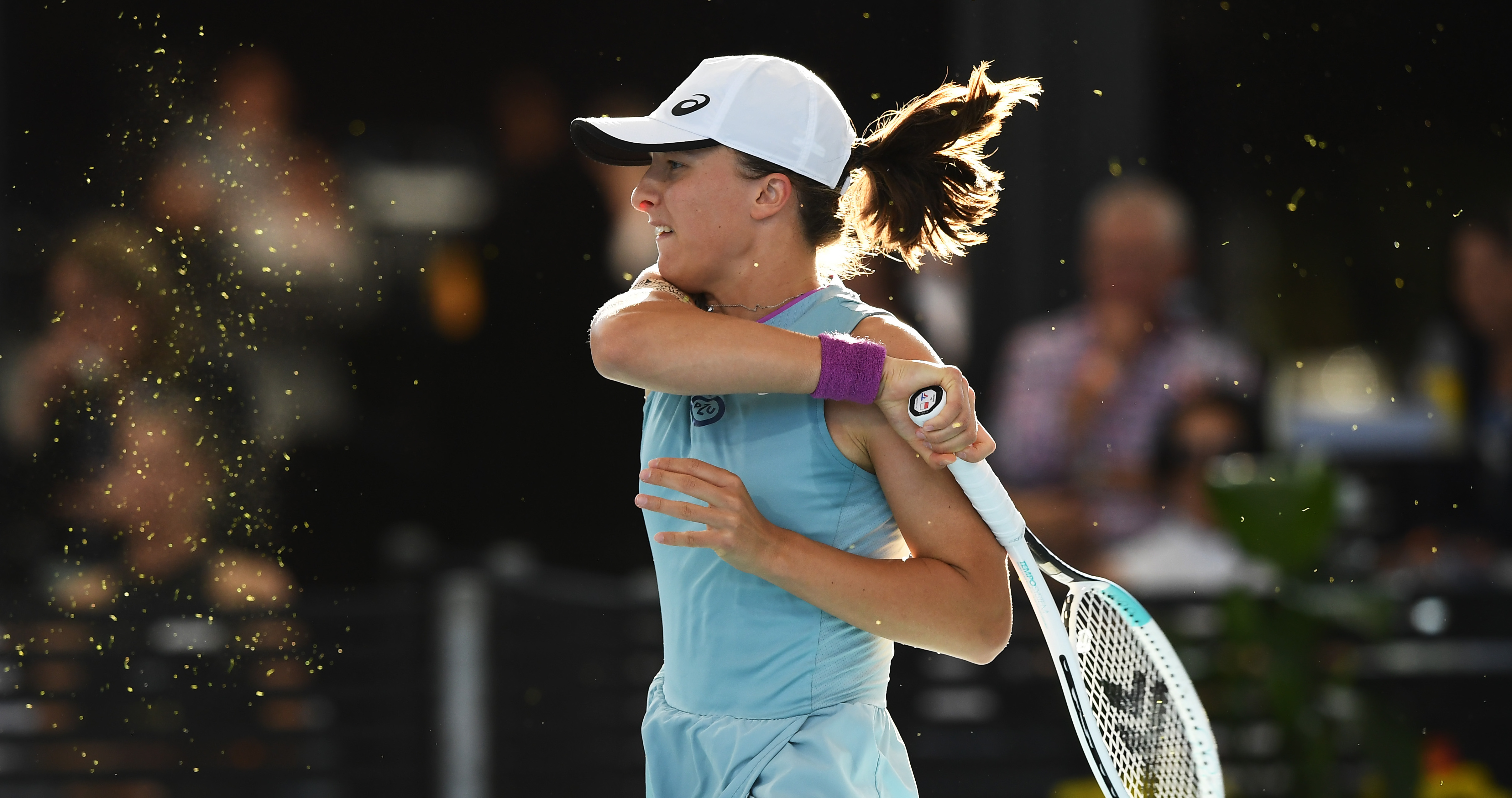 Świątek's Winning Streak Continues: Madrid Open Victory Over Keys; De Minaur's Departure Świątek's Winning Streak Continues: Madrid Open Victory Over Keys; De Minaur's Departure