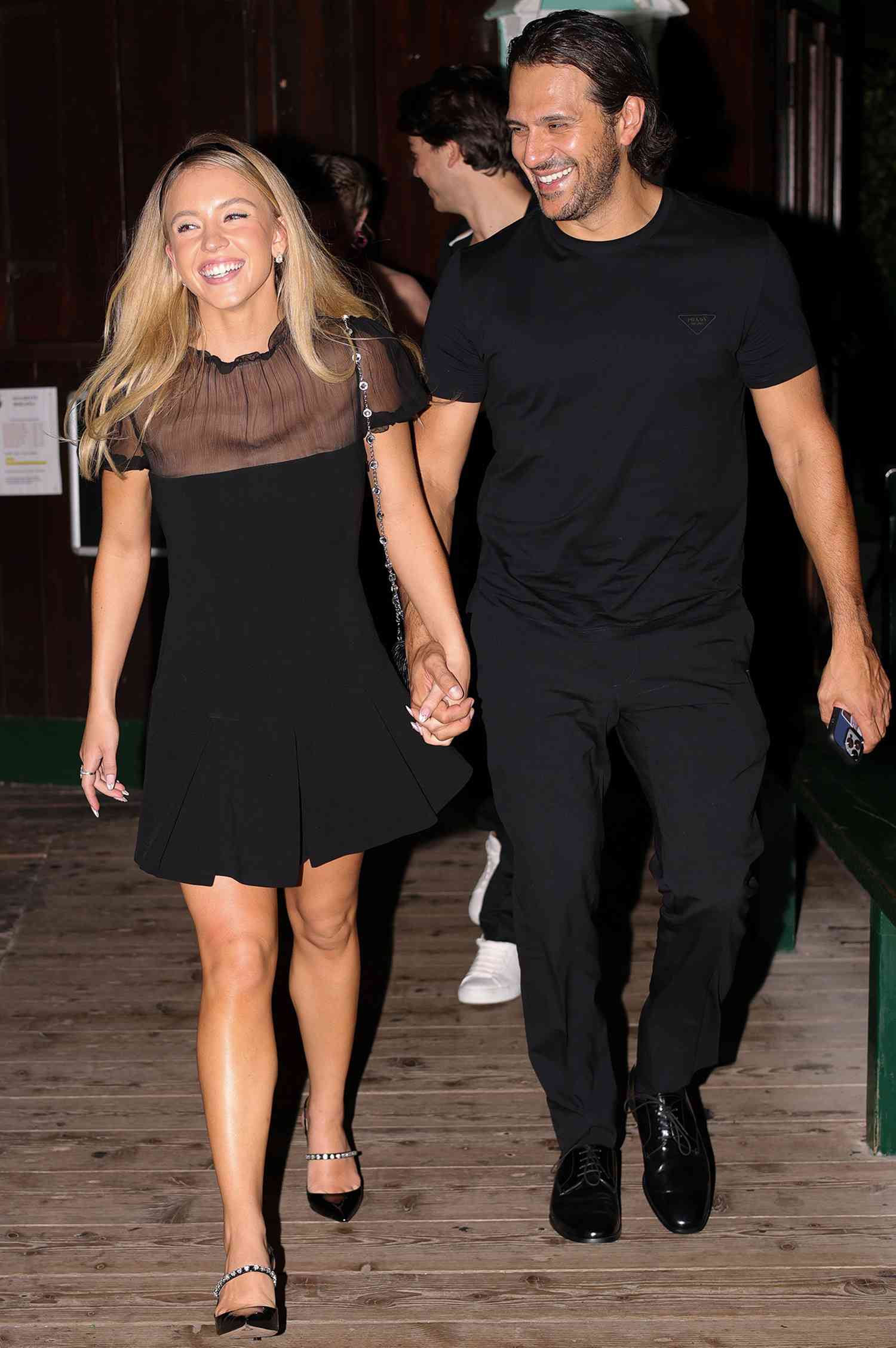 Sydney Sweeney And Her Ex: Separated But Spotted Together - What's Going On? Sydney Sweeney And Her Ex: Separated But Spotted Together - What's Going On?
