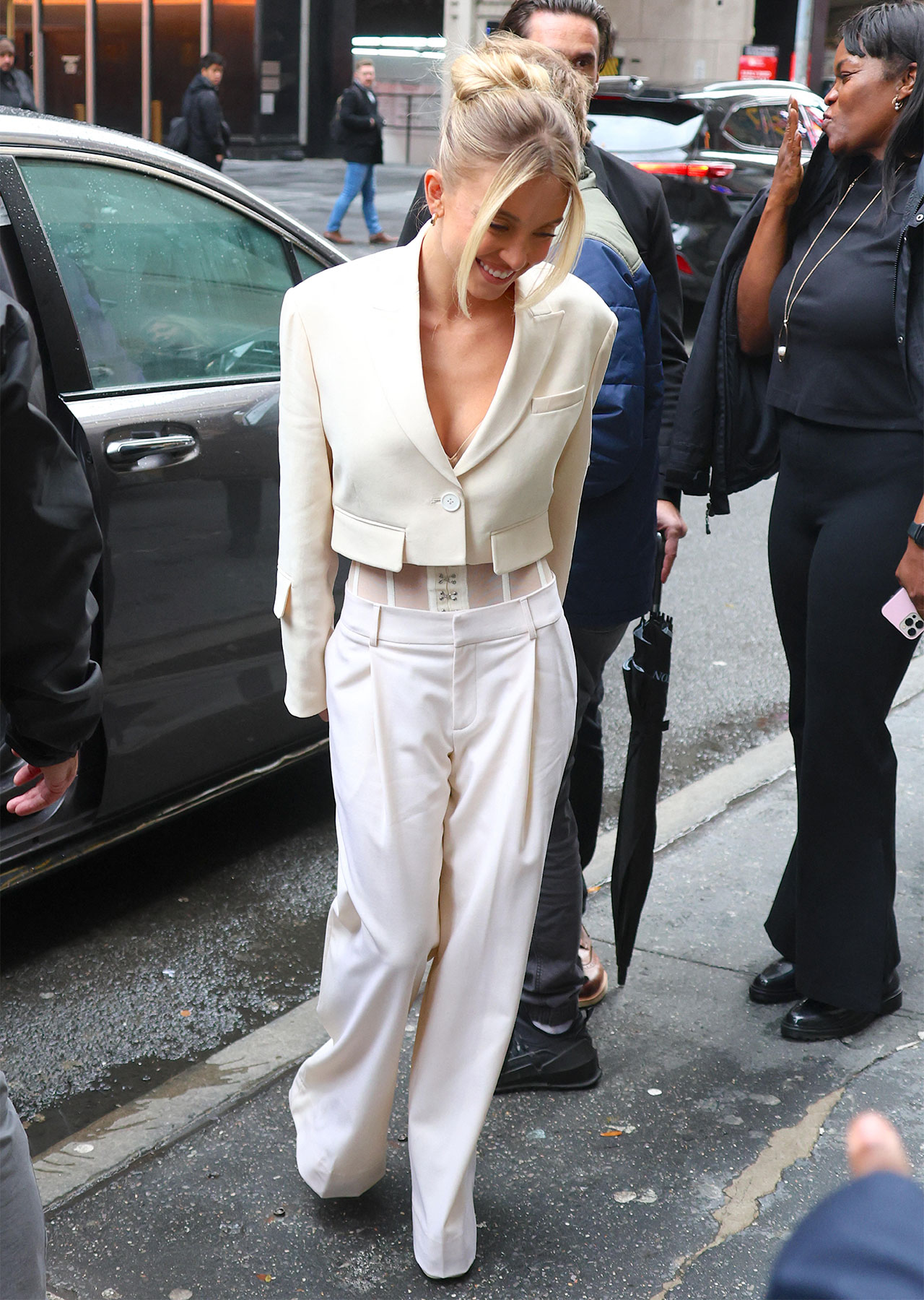 Sydney Sweeney's Waist-Cinching Brown Leather Corset Blazer Sydney Sweeney's Waist-Cinching Brown Leather Corset Blazer