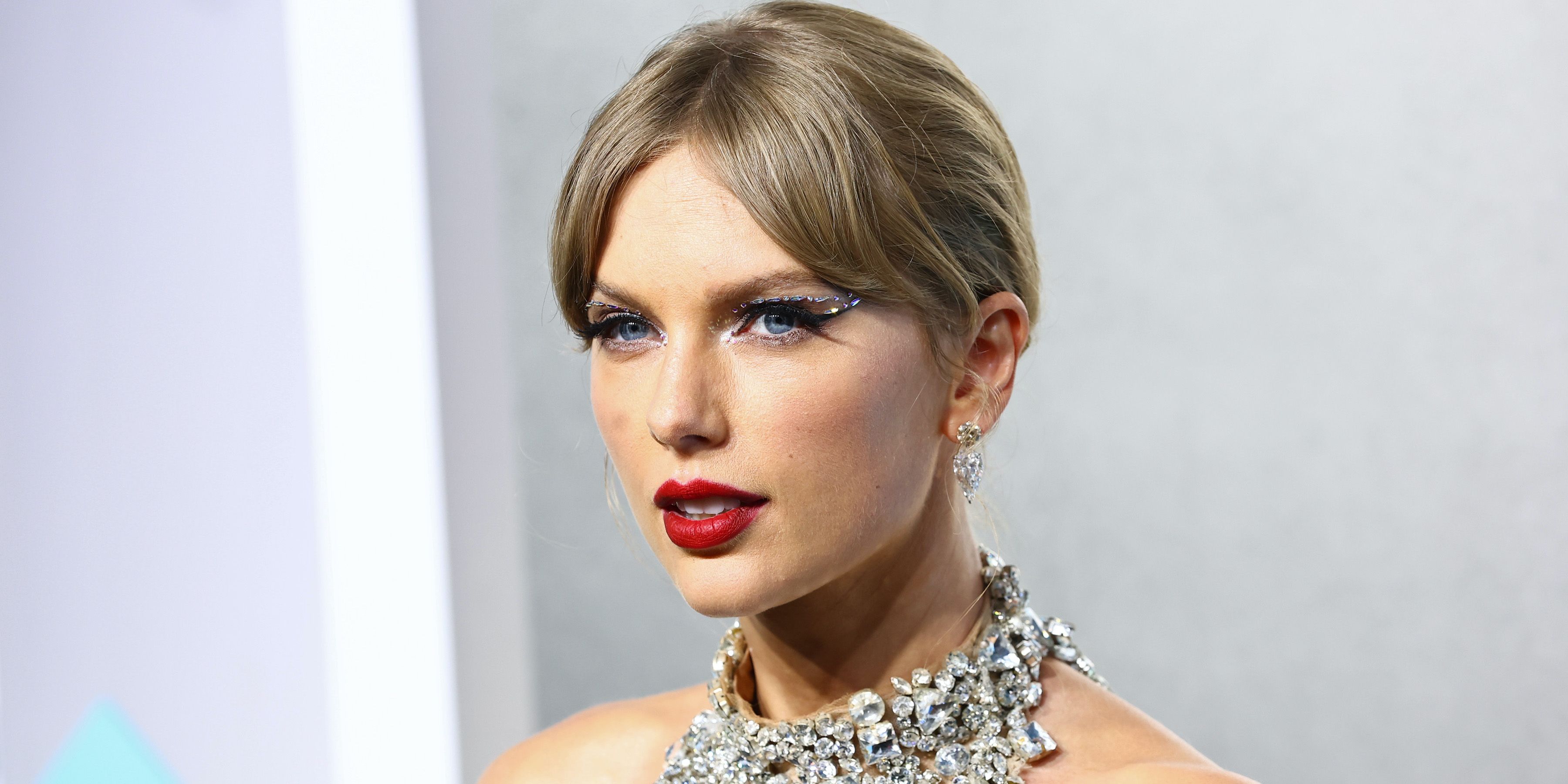 Taylor Swift Ticket Sales: Ticketmaster's New Line System Explained Taylor Swift Ticket Sales: Ticketmaster's New Line System Explained
