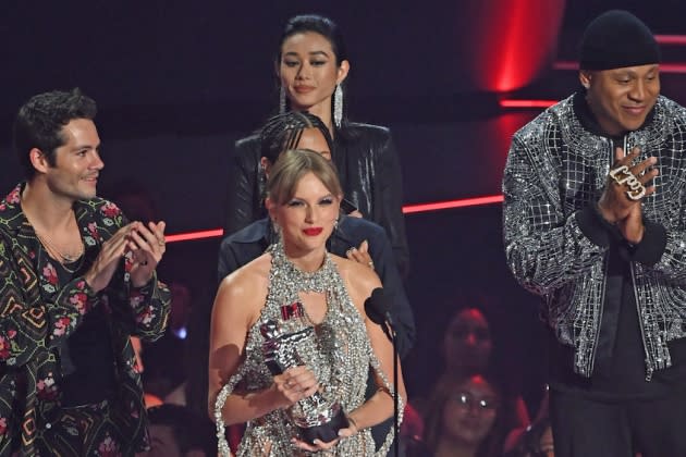 The CBS VMA Simulcast: A Sign Of MTV's Decline? The CBS VMA Simulcast: A Sign Of MTV's Decline?