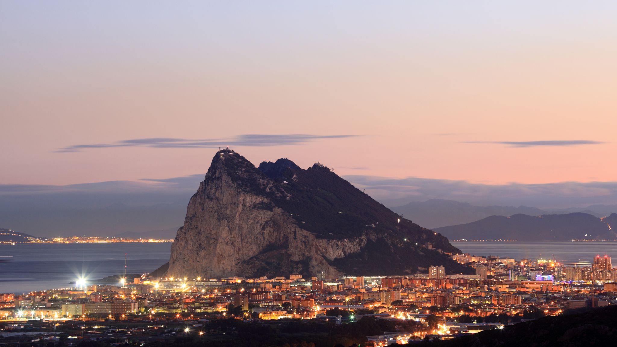 The Gibraltar Sovereignty Row: Analysis Of Keir Starmer's Response To Spain The Gibraltar Sovereignty Row: Analysis Of Keir Starmer's Response To Spain