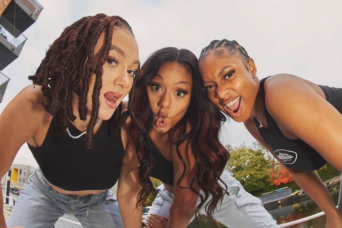 This Week's Hottest R&B: Leon Thomas And FLO Lead The Charts This Week's Hottest R&B: Leon Thomas And FLO Lead The Charts