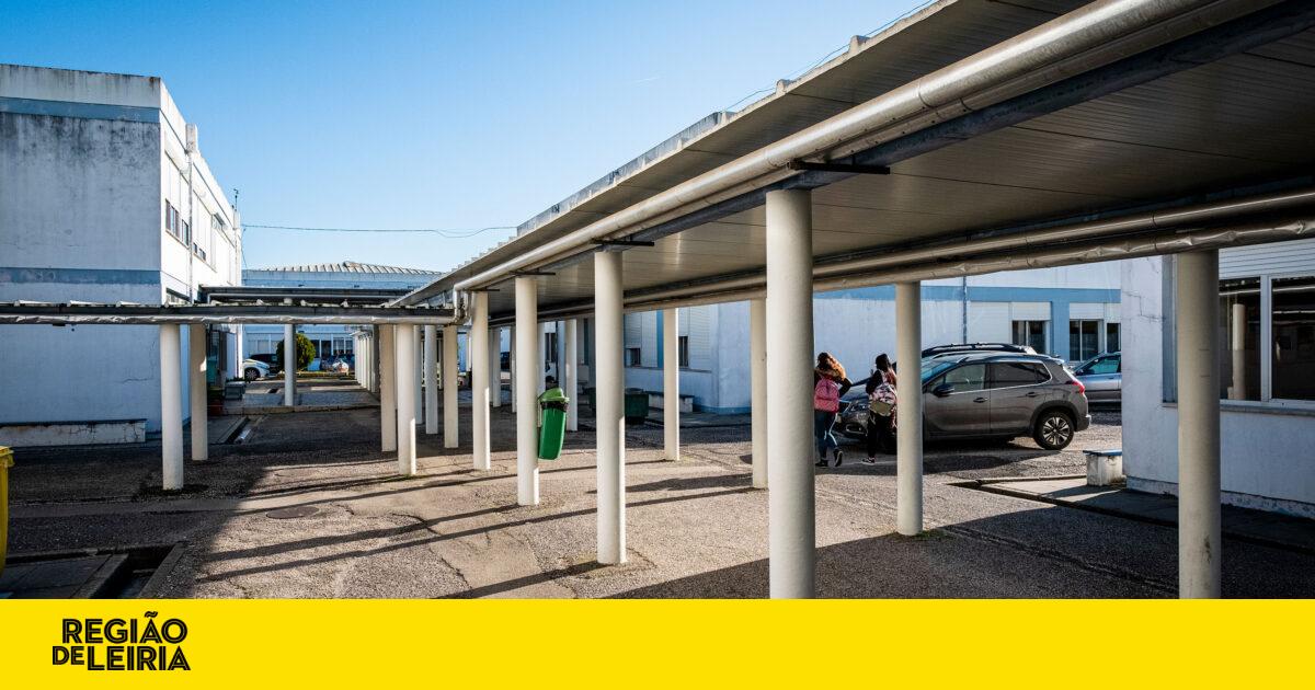 Tijuca: Incêndio Em Escola Causa Alarme Entre Pais E Ex-alunos Tijuca: Incêndio Em Escola Causa Alarme Entre Pais E Ex-alunos