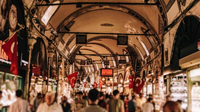Top 10 European Shopping Destinations Top 10 European Shopping Destinations