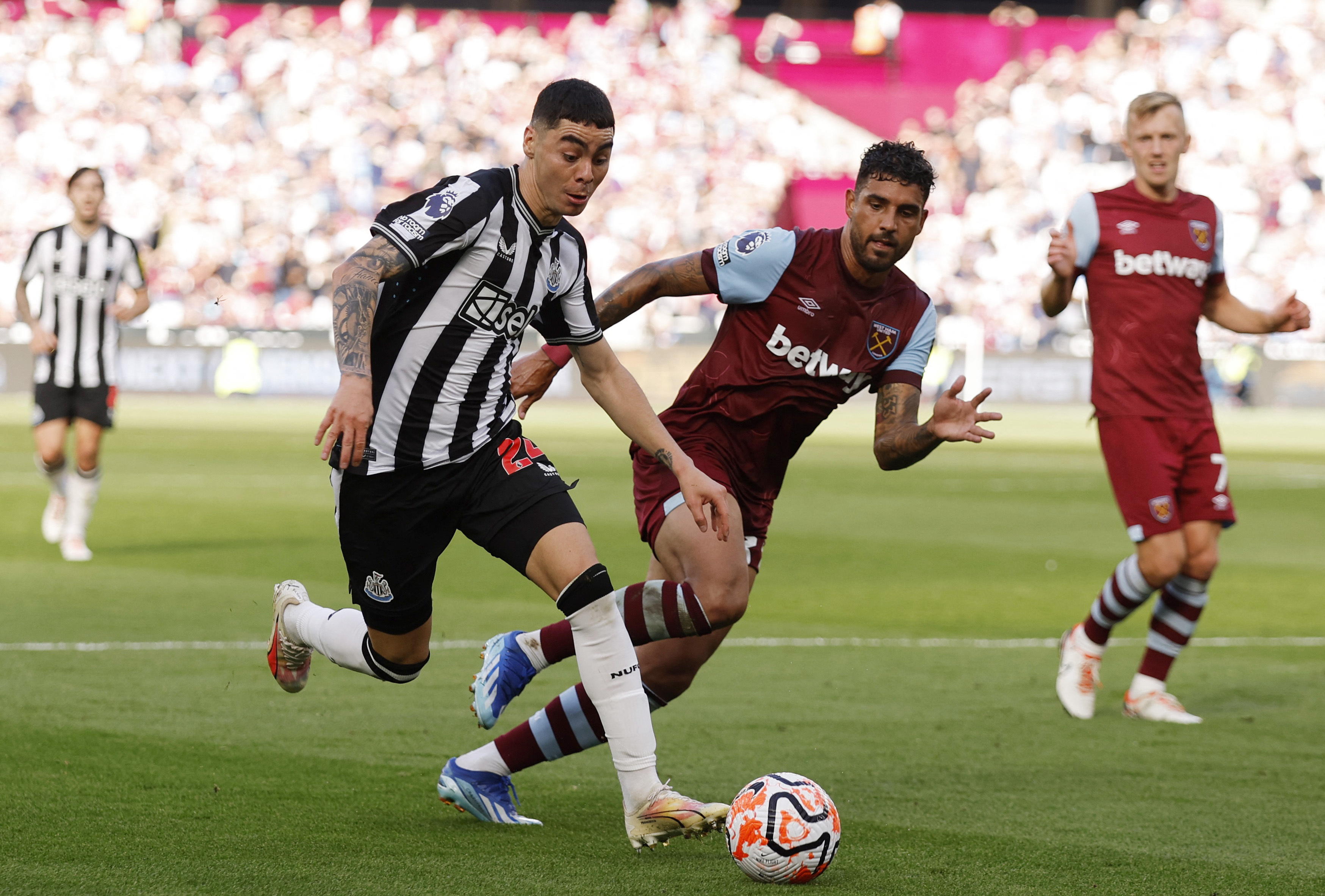 Transfer Battle: West Ham Challenge Newcastle For Emegha Transfer Battle: West Ham Challenge Newcastle For Emegha