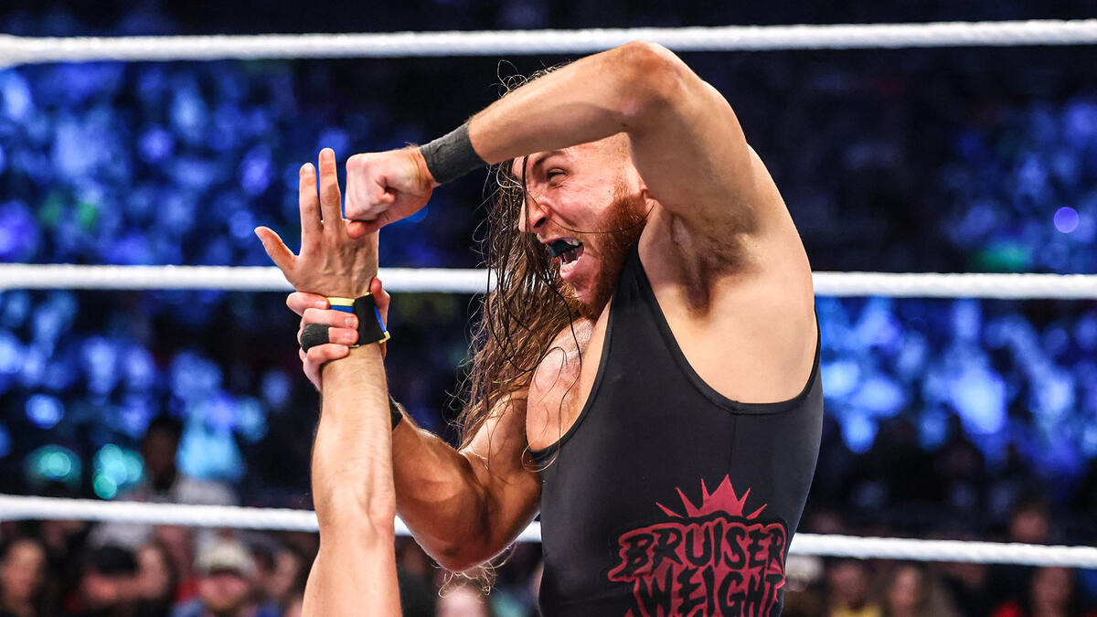 Tyler Bate And Pete Dunne Reunite On WWE Raw Tyler Bate And Pete Dunne Reunite On WWE Raw