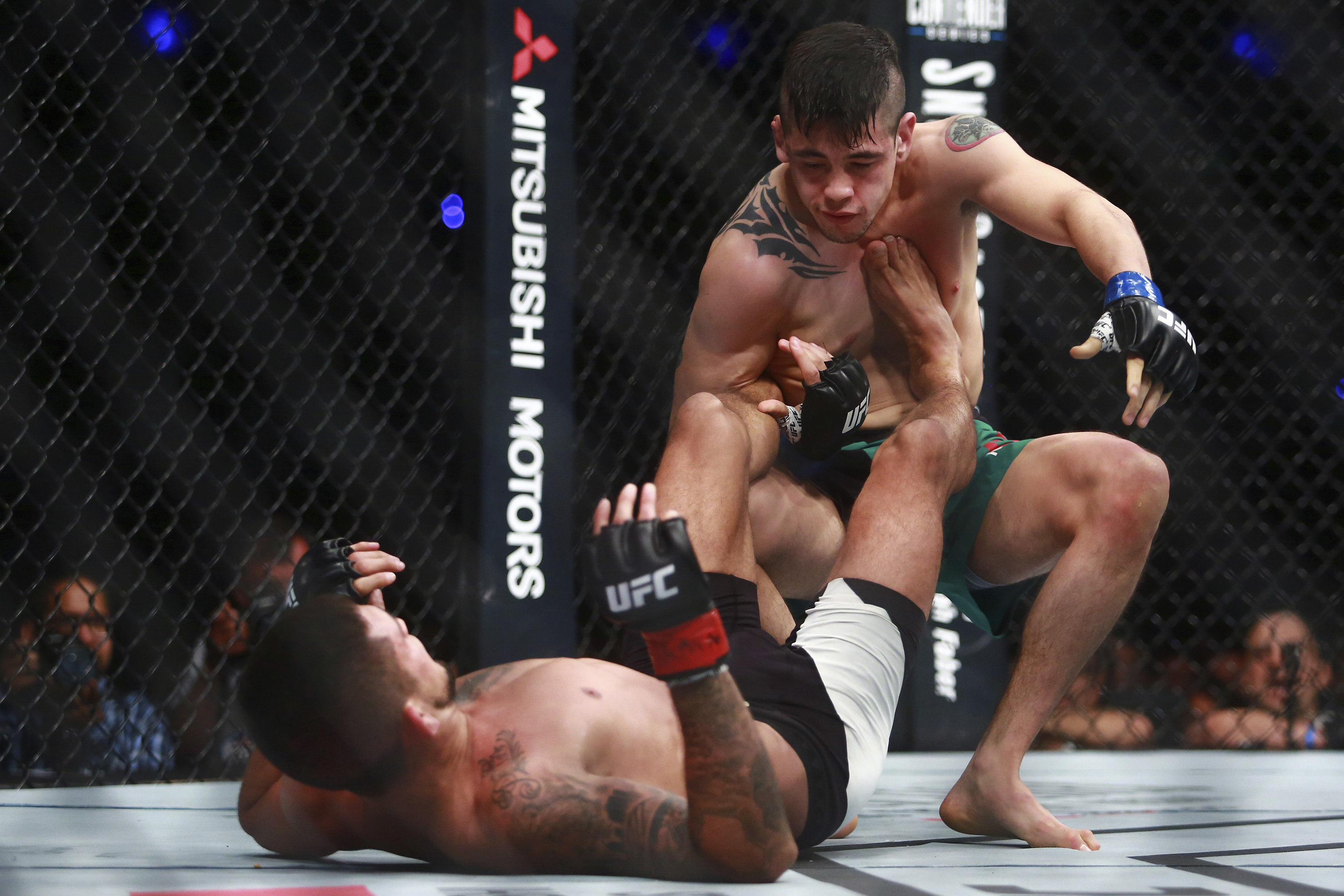¿UFC O Canelo? La Noche De Peleas En México
