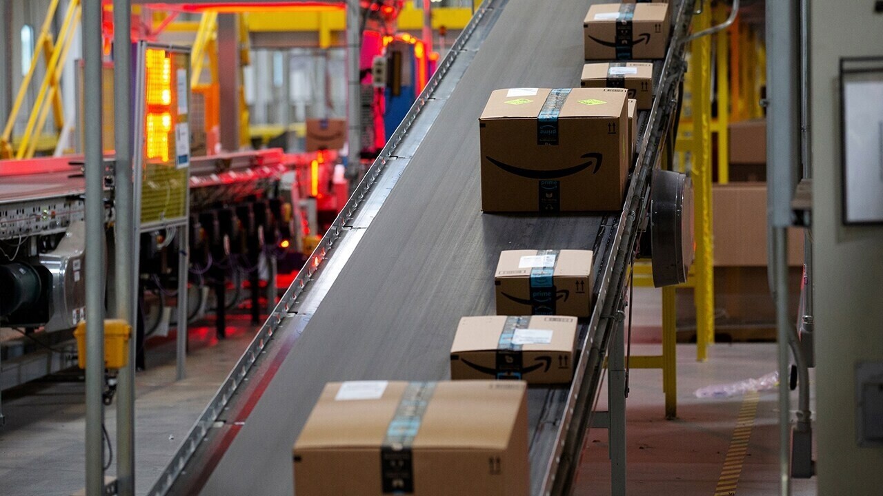 Union Battles Amazon Over Warehouse Closures In Quebec Union Battles Amazon Over Warehouse Closures In Quebec