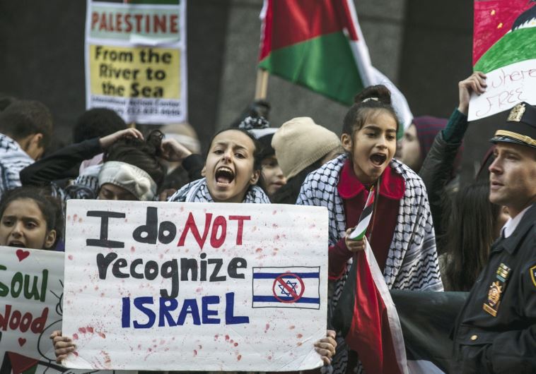 US Antisemitism Probe: Investigating Anti-Boeing Actions On Seattle Campus US Antisemitism Probe: Investigating Anti-Boeing Actions On Seattle Campus