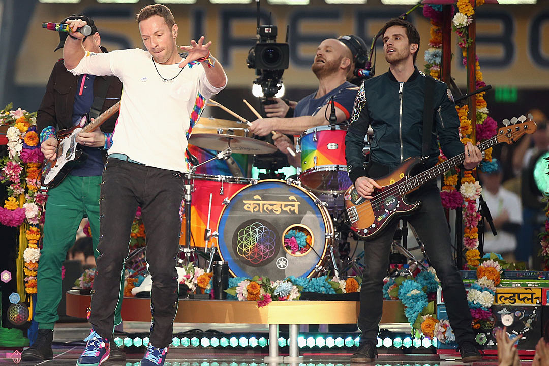 US Band's Glastonbury Gig: Fan Theories Arise After Cryptic Post US Band's Glastonbury Gig: Fan Theories Arise After Cryptic Post