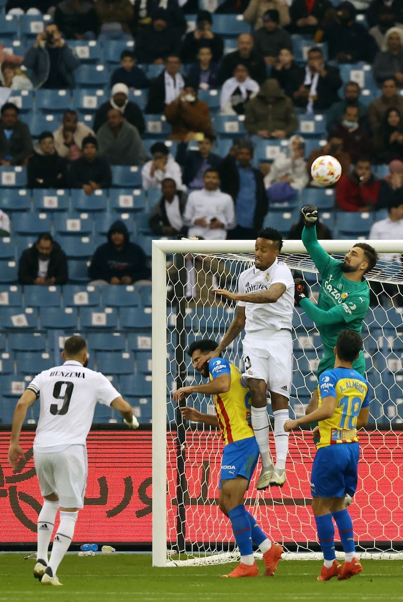 Valencia Stun Real Madrid; Mamardashvili's Stellar Performance Secures Win Valencia Stun Real Madrid; Mamardashvili's Stellar Performance Secures Win