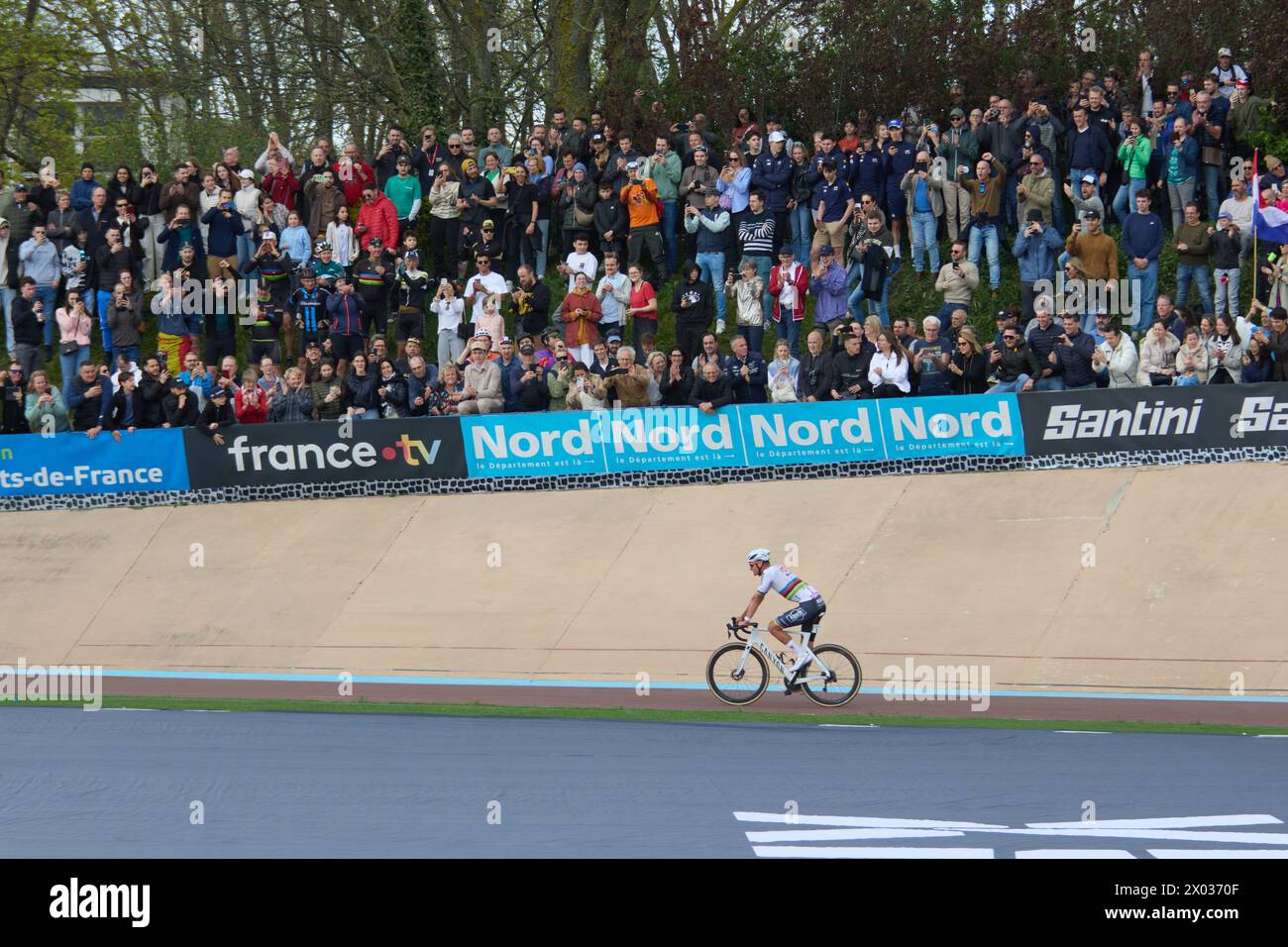 Van Der Poel Attack: Paris-Roubaix Bottle-Thrower Arrested