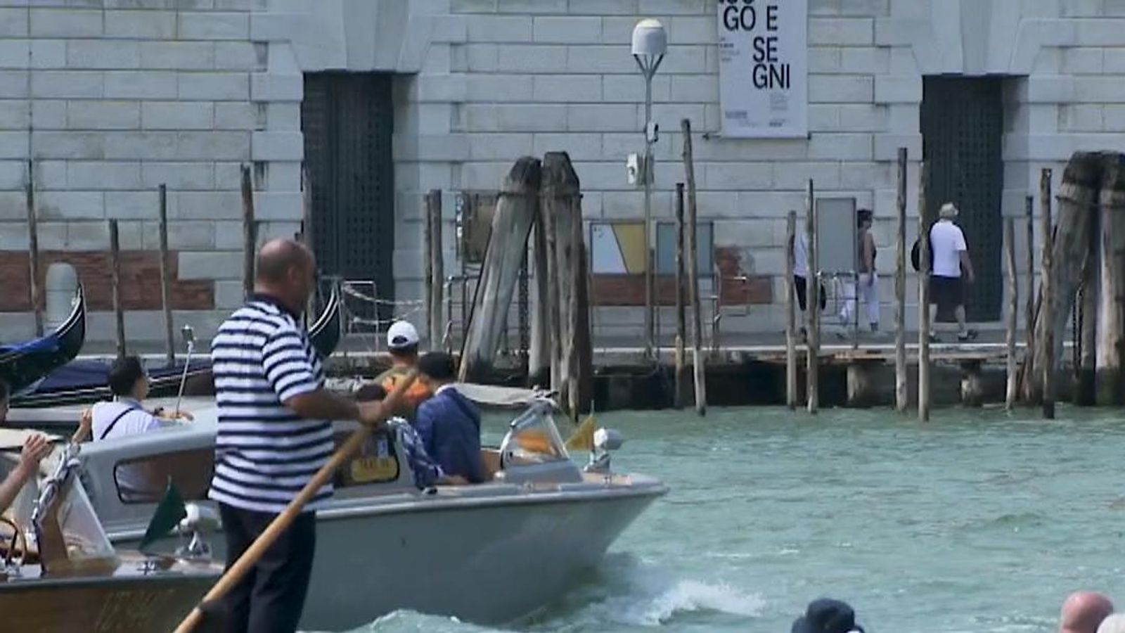 Venice Is Sinking: A Radical Plan To Raise The City Venice Is Sinking: A Radical Plan To Raise The City