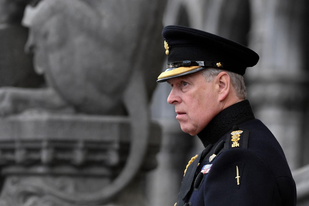 Virginia Giuffre's Dire Prediction: 4 Days To Live After Bus Crash, Amidst Prince Andrew Case Virginia Giuffre's Dire Prediction: 4 Days To Live After Bus Crash, Amidst Prince Andrew Case