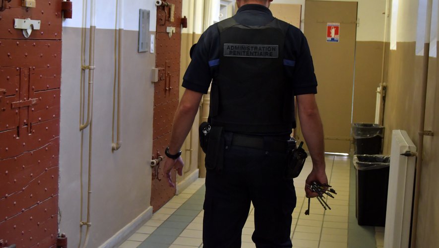 Visite Ministérielle En Isère Après Les Attaques Contre Des Prisons : Un Simple Coup De Communication ? Visite Ministérielle En Isère Après Les Attaques Contre Des Prisons : Un Simple Coup De Communication ?