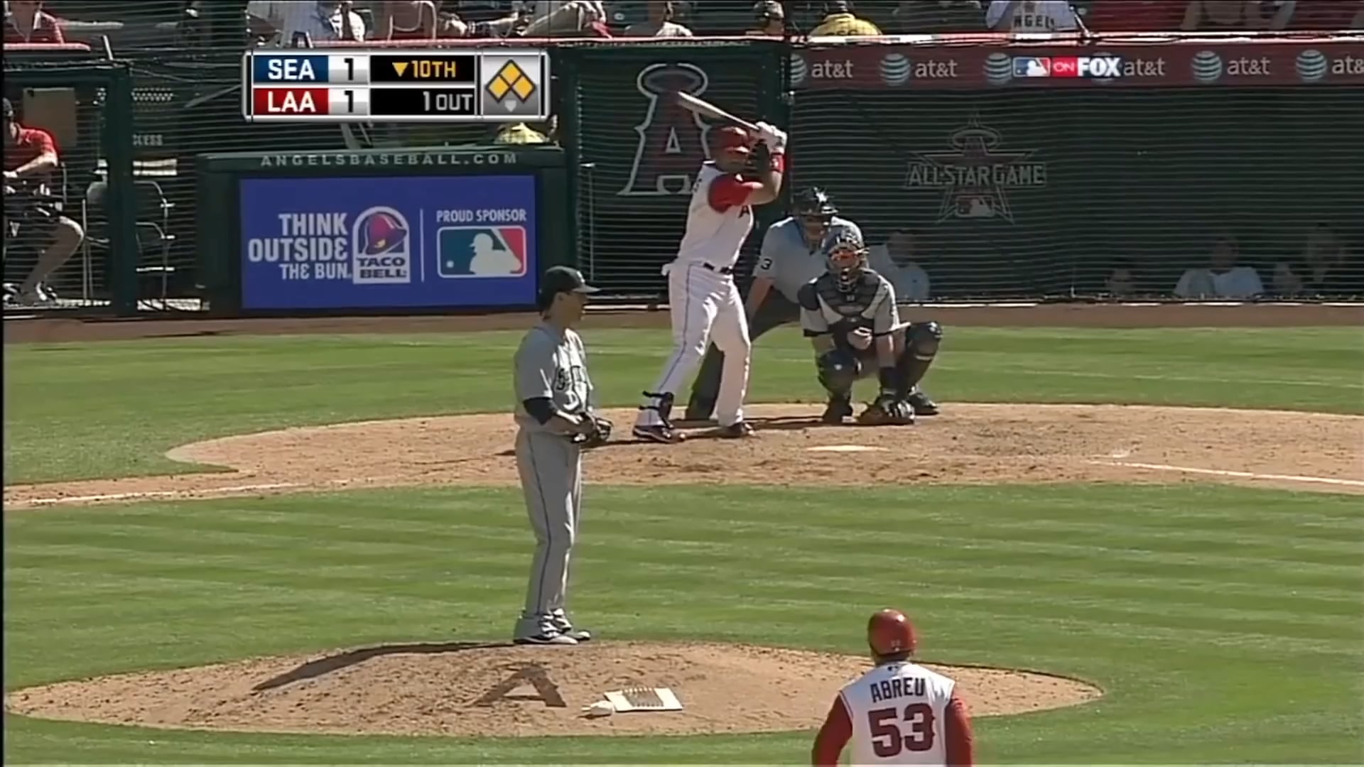 Ward's 9th Inning Grand Slam Leads Angels To Victory Over Padres Ward's 9th Inning Grand Slam Leads Angels To Victory Over Padres