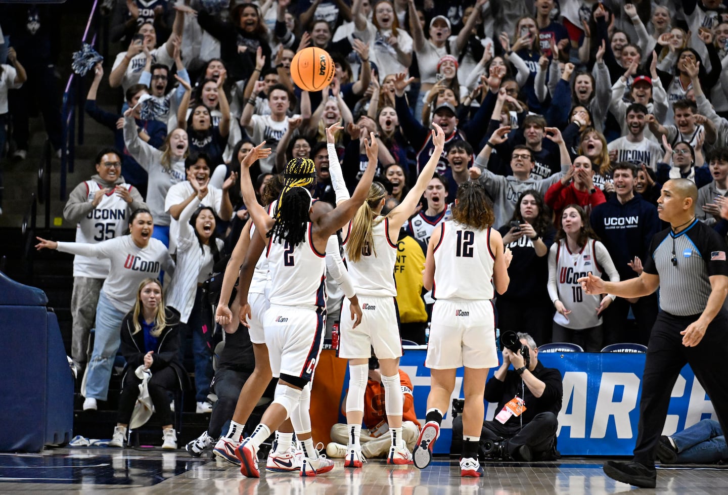 Watch Paige Bueckers' UConn Huskies Of Honor Senior Day Ceremony Watch Paige Bueckers' UConn Huskies Of Honor Senior Day Ceremony
