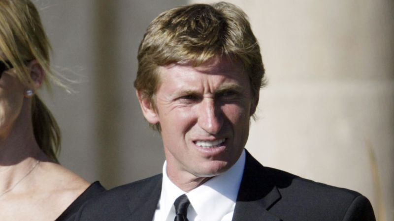 Wayne Gretzky Fast Facts: A Quick Look At The Great One's Career Wayne Gretzky Fast Facts: A Quick Look At The Great One's Career