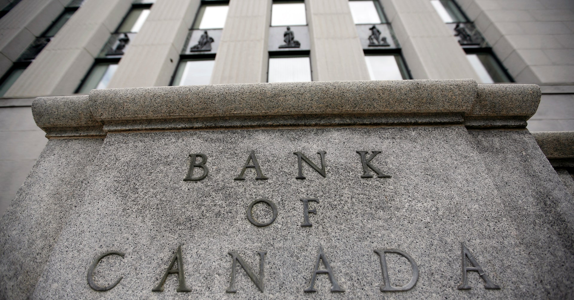 Weak Retail Sales Fuel Speculation Of Bank Of Canada Rate Cuts Weak Retail Sales Fuel Speculation Of Bank Of Canada Rate Cuts