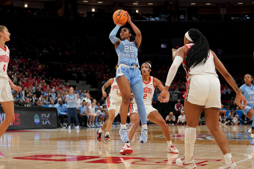 WNBA Preseason: Undrafted Rookie Deja Kelly Hits Game-Winning Shot For Aces WNBA Preseason: Undrafted Rookie Deja Kelly Hits Game-Winning Shot For Aces