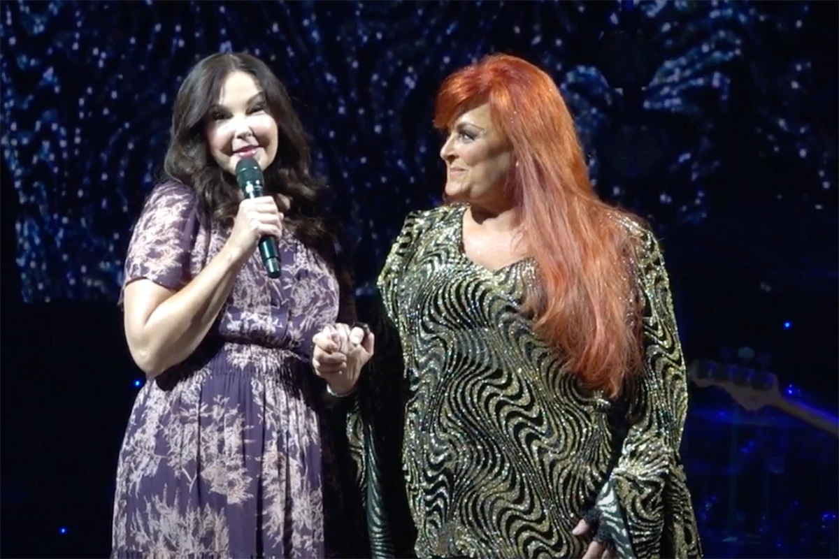 Wynonna And Ashley Judd Open Up: Intimate Family Stories In New Docuseries Wynonna And Ashley Judd Open Up: Intimate Family Stories In New Docuseries